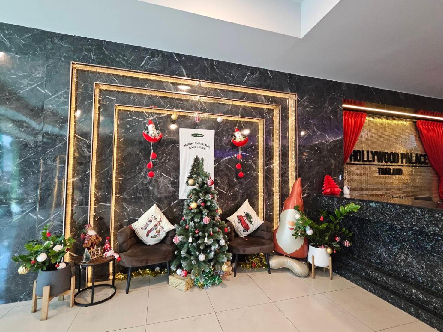 Hollywood Dannok Hotel Sadao Exterior photo