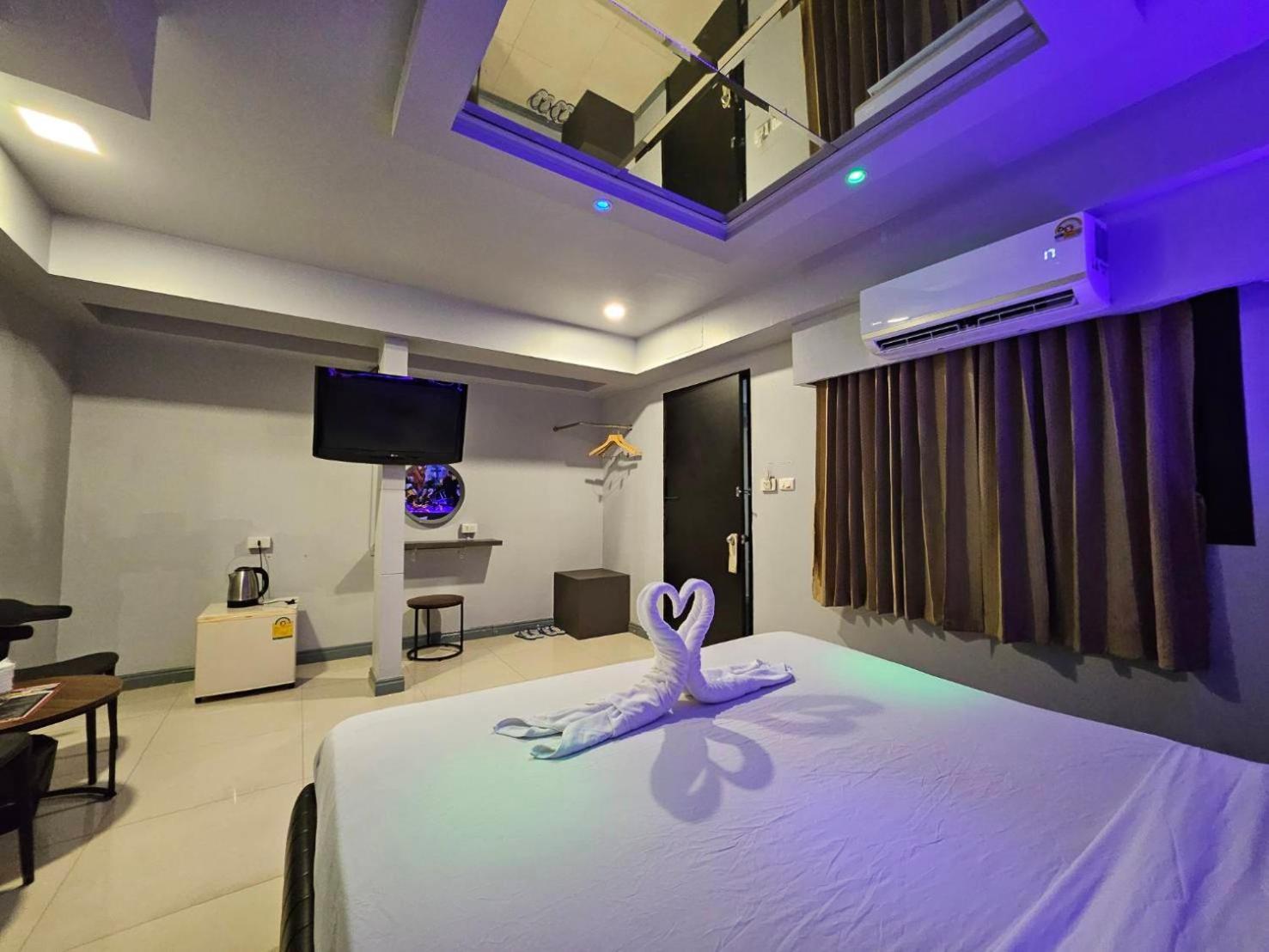 Hollywood Dannok Hotel Sadao Exterior photo