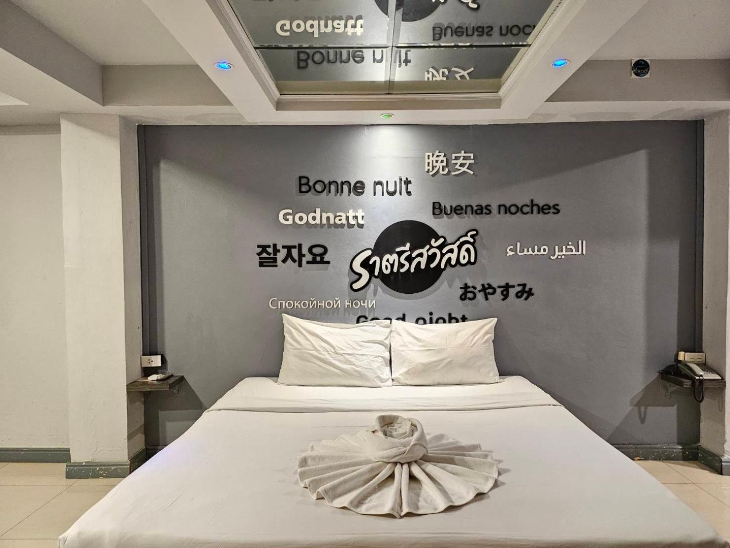 Hollywood Dannok Hotel Sadao Exterior photo